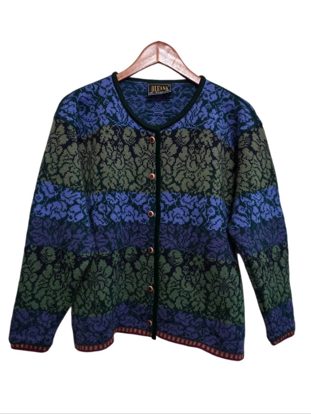 Oleana Round Neck Cardigan in Floral Knit Size Medium